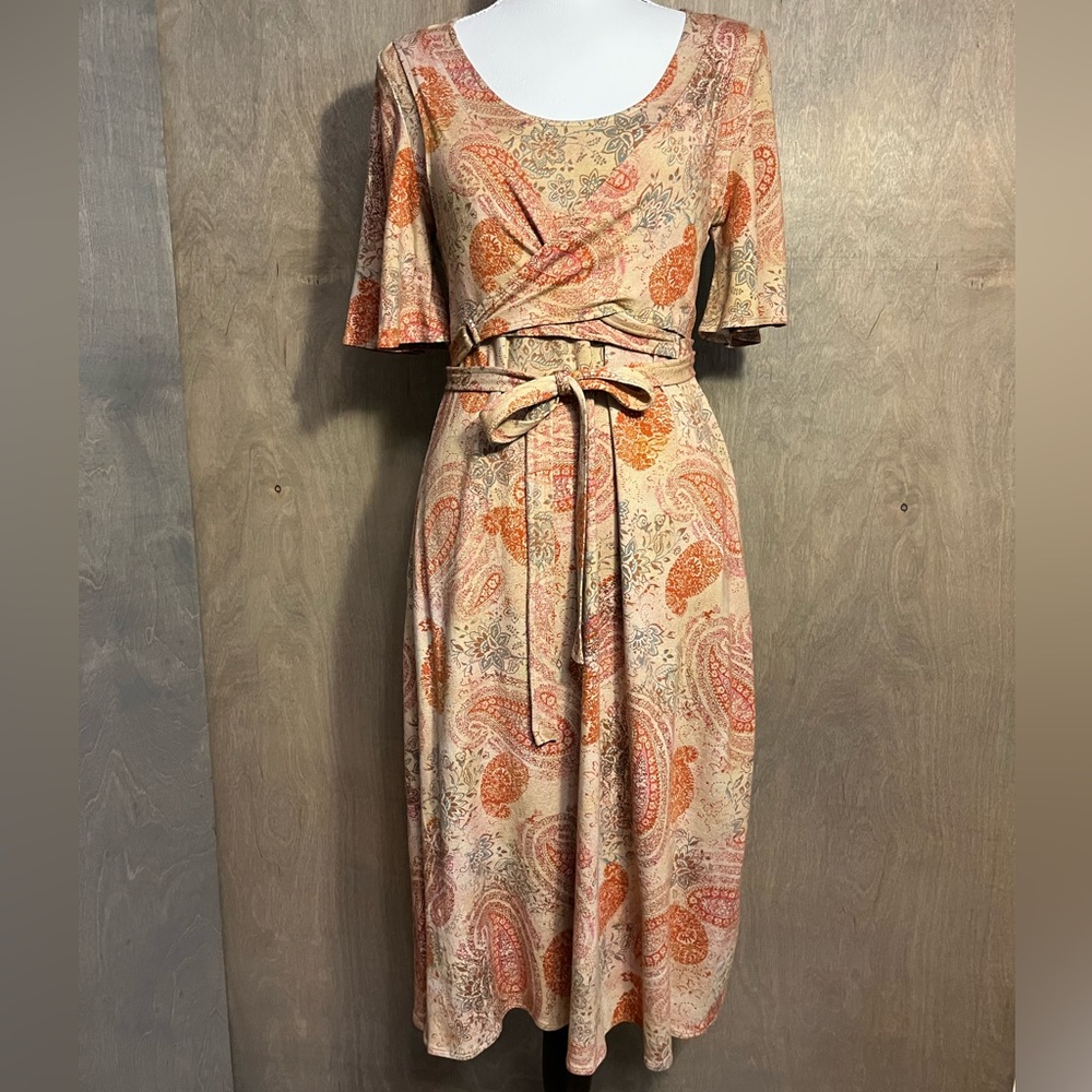 Cynthia Steffe Neutral Boho MIDI Dress Jersey Flutter Sleeve L